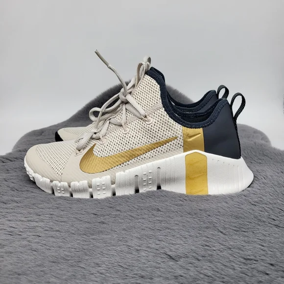 Nike Shoes Nike Free Metcon Light Orewood Brown Womens Prime